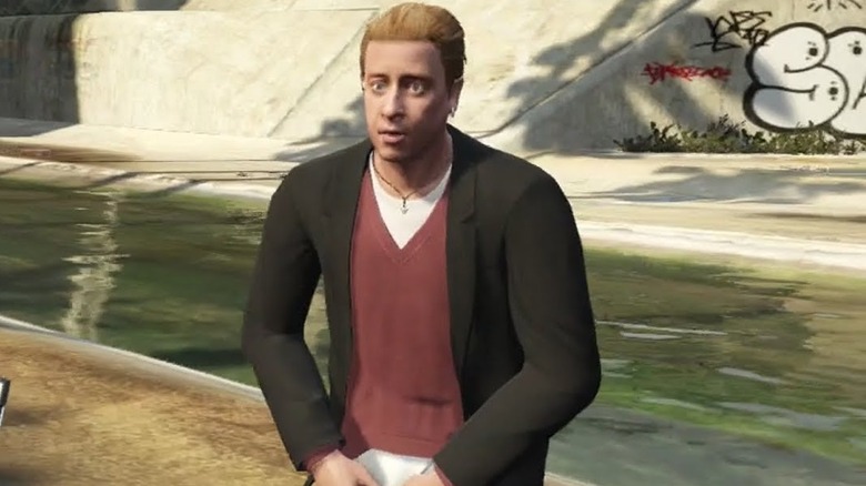 Lazlow Jones looking humiliated in GTA V