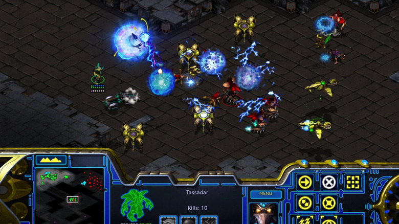 A group of Protoss attack Zerg with lightning attacks in "StarCraft" (1998)