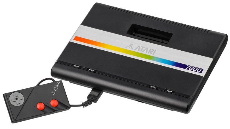 Atari 7800 with controller