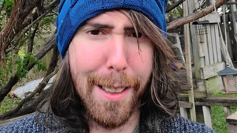 Asmongold face closeup