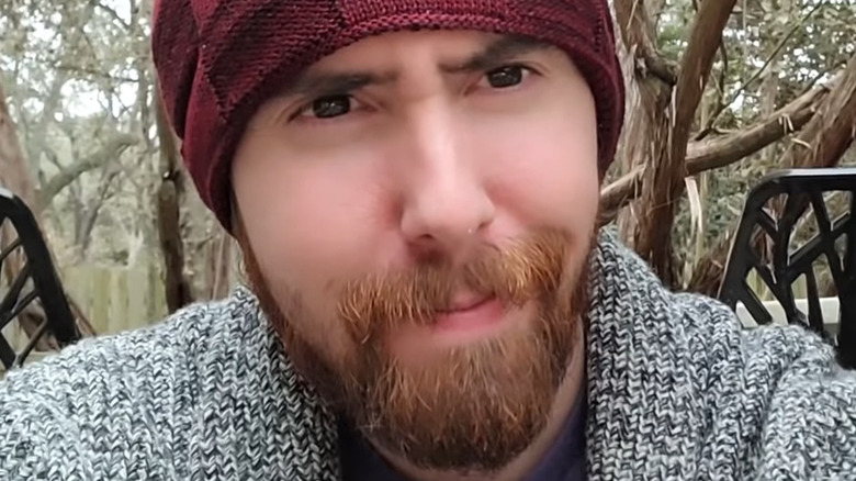 Asmongold closeup