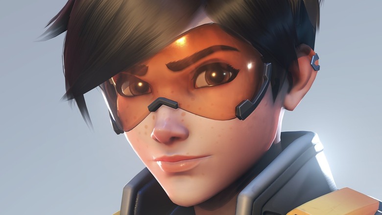 Closeup of Tracer's face in Overwatch
