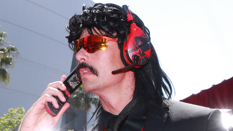 dr disrespect flip phone