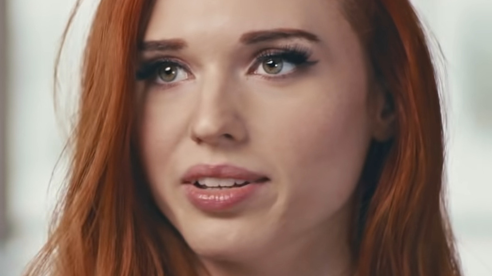 Everyone's Worried For Amouranth After Abusive Marriage Reveal(02)