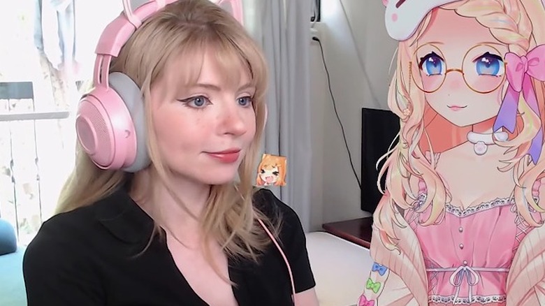 PeachMilky cosplay tier video