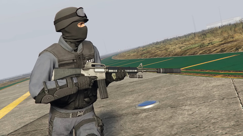 GTA Online Noose officer with Service Carbine