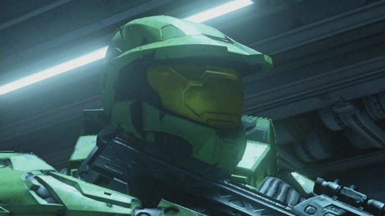 master chief holding gun