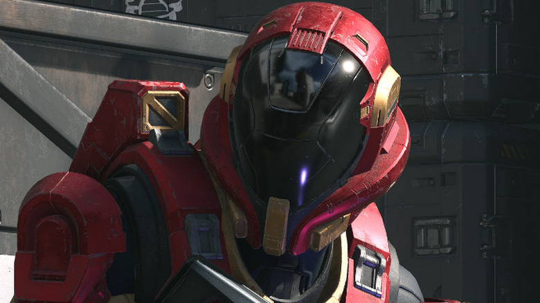 Halo Infinite multiplayer helmet close up 
