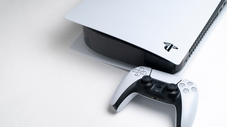 PS5 and Dualsense