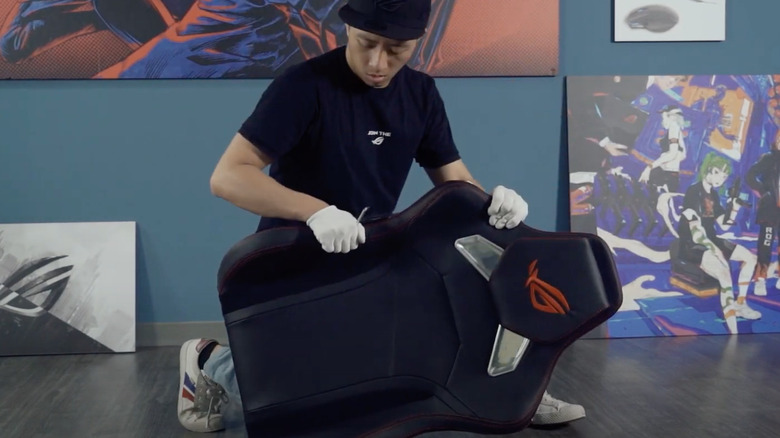 ROG Global chair assembly