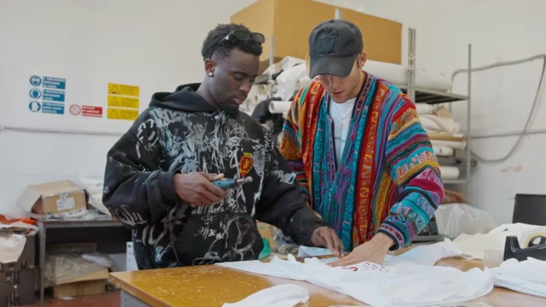 Kai Cenat learning how to tailor