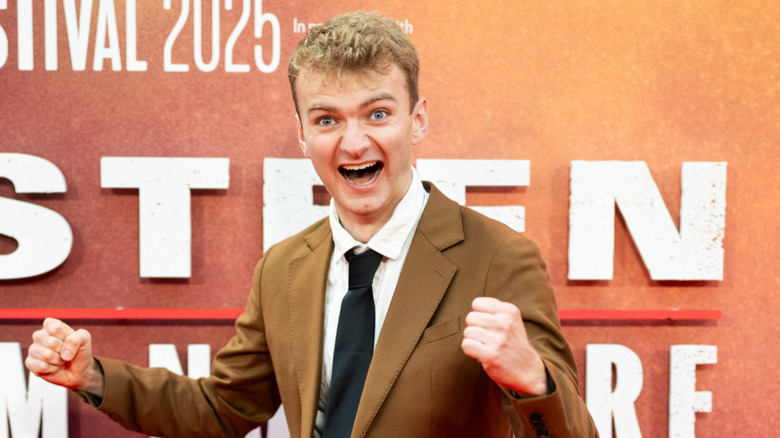 TommyInnit at an event