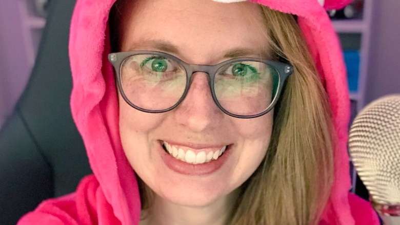 MrsDrLupo Glasses Pink Hood Smile