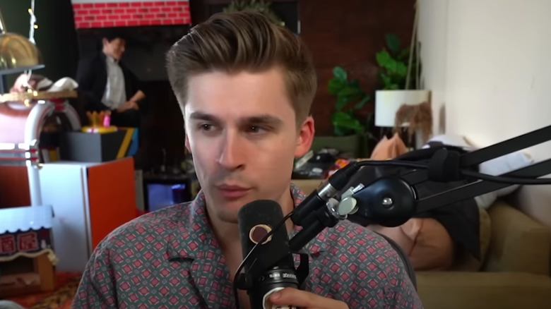 Ludwig explaining into mic