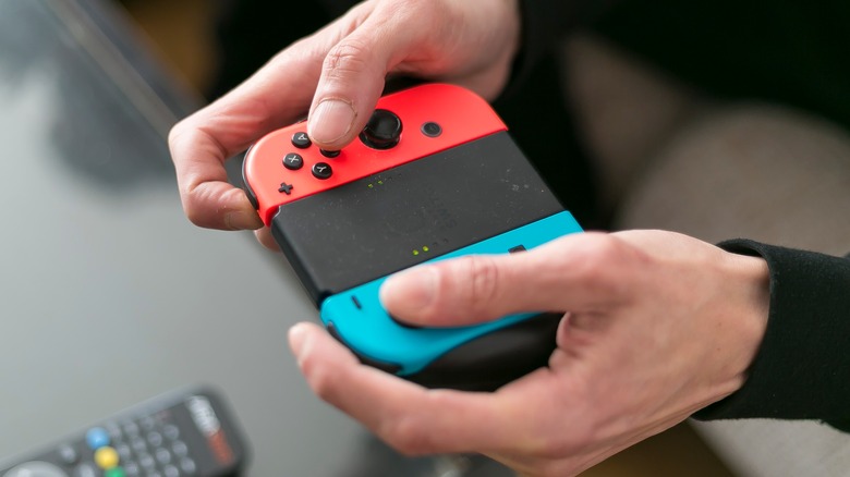 How to play Switch games on mobile?