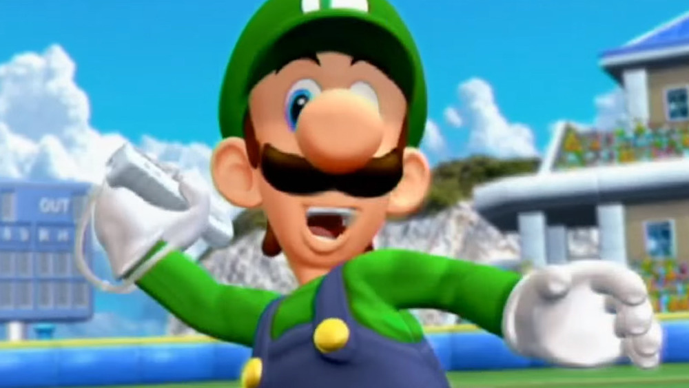 Luigi Holding Wiimote