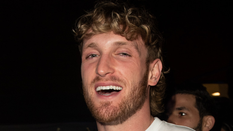 Logan Paul smile at event