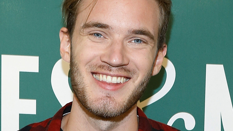 Pewdiepie laughing at event