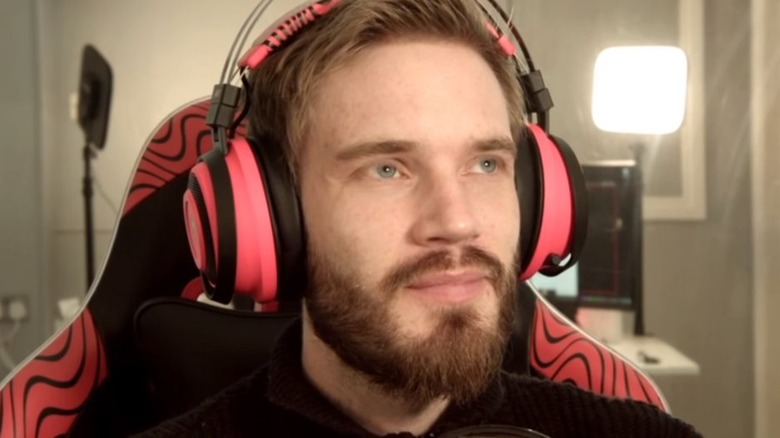 PewDiePie's New Blue Hair Sparks Controversy - wide 6