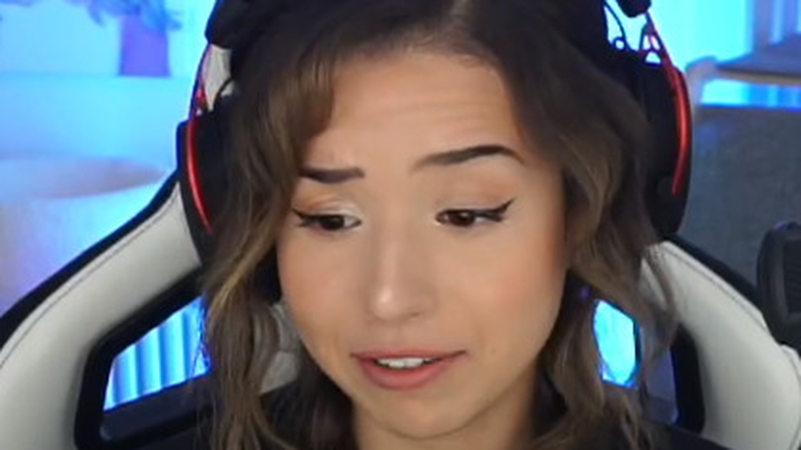 Pokimane Calls Out Greedy Twitch Streamers