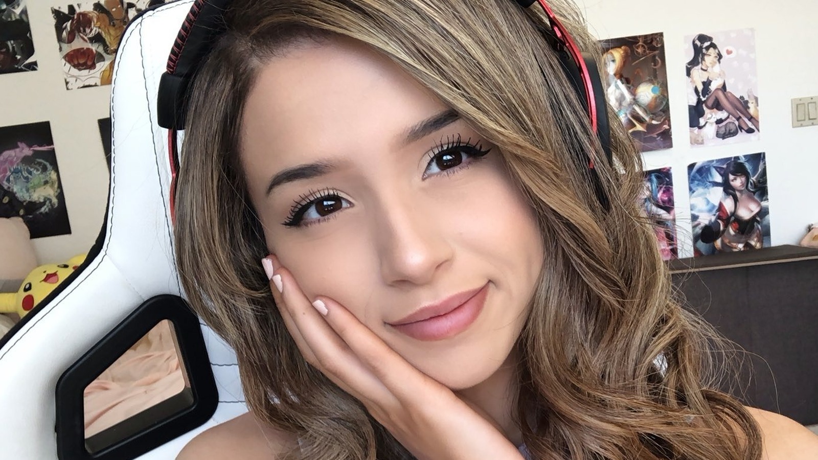 She looks amazing oml #fyp #foryou #pokimane #pokioverfamily #pokiman