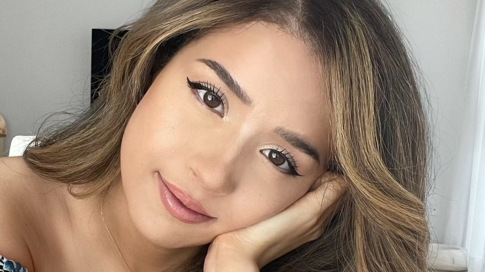 Pokimane Hot