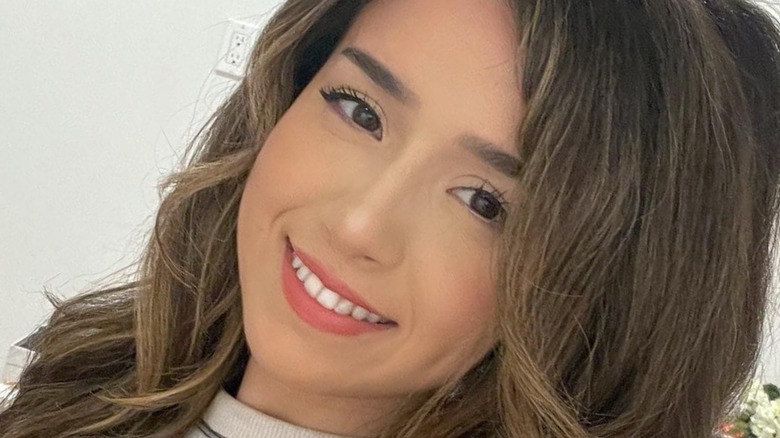 Pokimane selfie