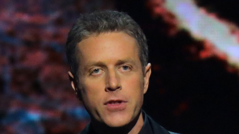 Geoff Keighley speaking onstage