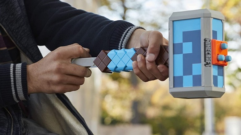 hasbro minecraft stormlander blaster hammer