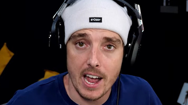 Lazarbeam Lannan Eacott in white hat