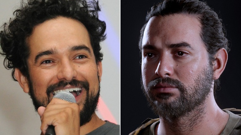 Alejandro Edda holding a microphone
