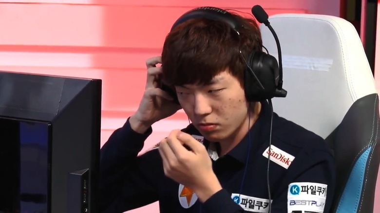 Lee "Life" Seung Hyun competing in an esports competition