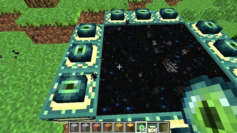 How to make a Minecraft End portal