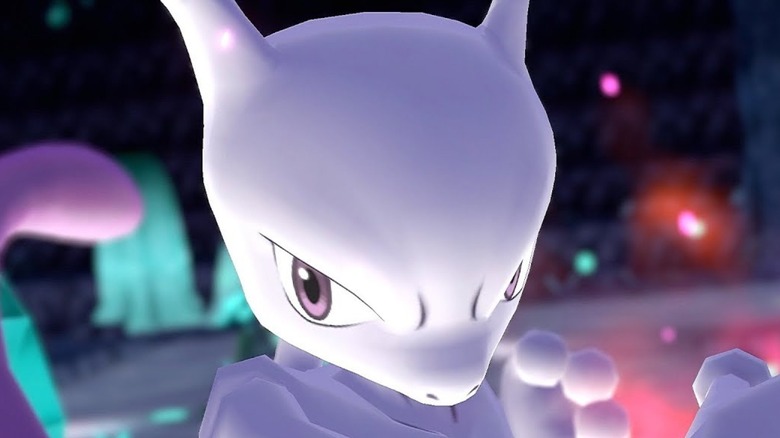 Mewtwo swipes at opponent