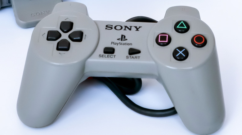 PS1 controller and console closeup