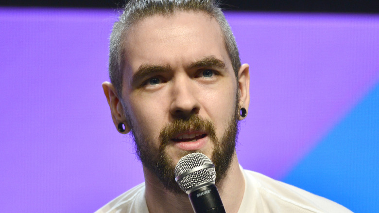 jacksepticeye WHAT KIND OF ANSWERS ARE THOSE??, Google Feud