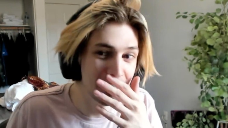 xQcOW's face on Twitch stream