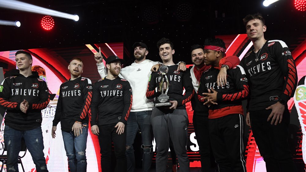 100 Thieves Players
