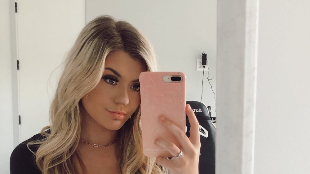 brookeab, untold truth, streamer, twitch, youtube, merchandising, merch, clothing, cosmetics, makeup, burrito, bowl, chipotle, 100 thieves