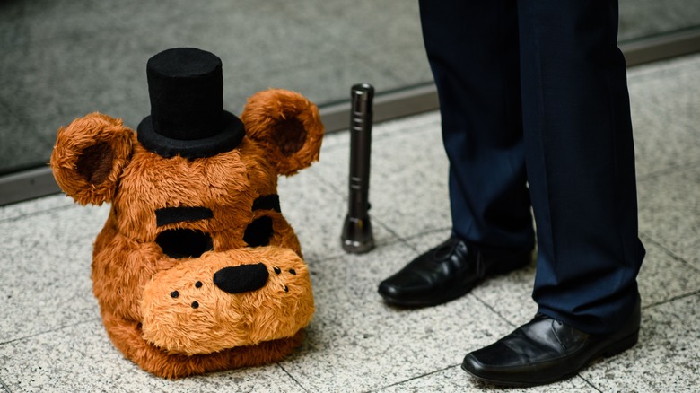 REAL FREDDY FAZBEAR ANIMATRONIC? Real or Fake? 