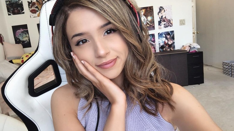 Pokimane RTS headshot