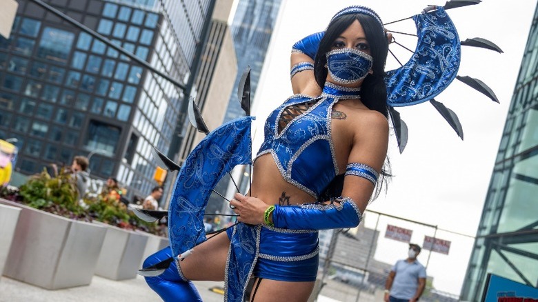 Cosplay of MK's Kitana