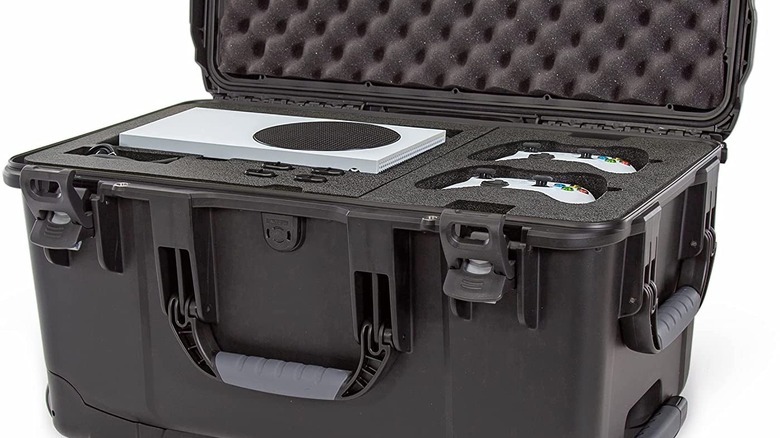 Nanuk case