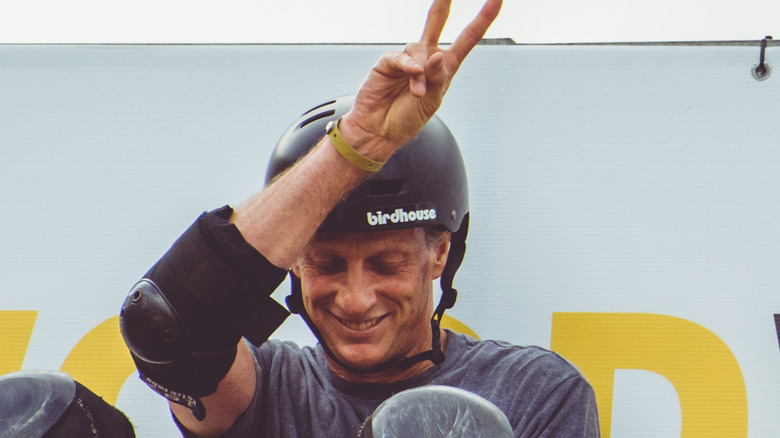 Tony Hawk peace sign