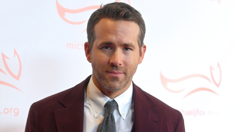 Ryan Reynolds Red Suit