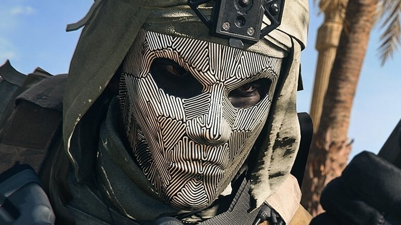 Warzone 2.0 Operator close up