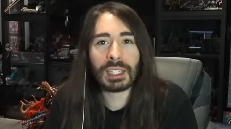 MoistCr1tikal talking to the camera