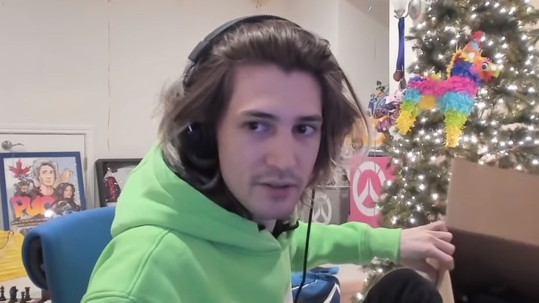 xqc, isn't streamer, banned, cheated, stream sniped, fall guys, twitch rivals, tournament, competition, glitchcon, nightblue3, mendo, grandpoobear, tfue